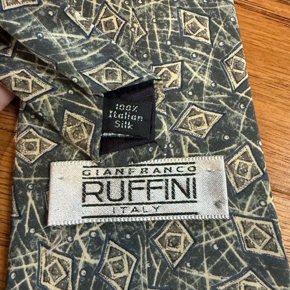 Barrington and Ruffini Patterned Ties Set - Picture 8 of 10